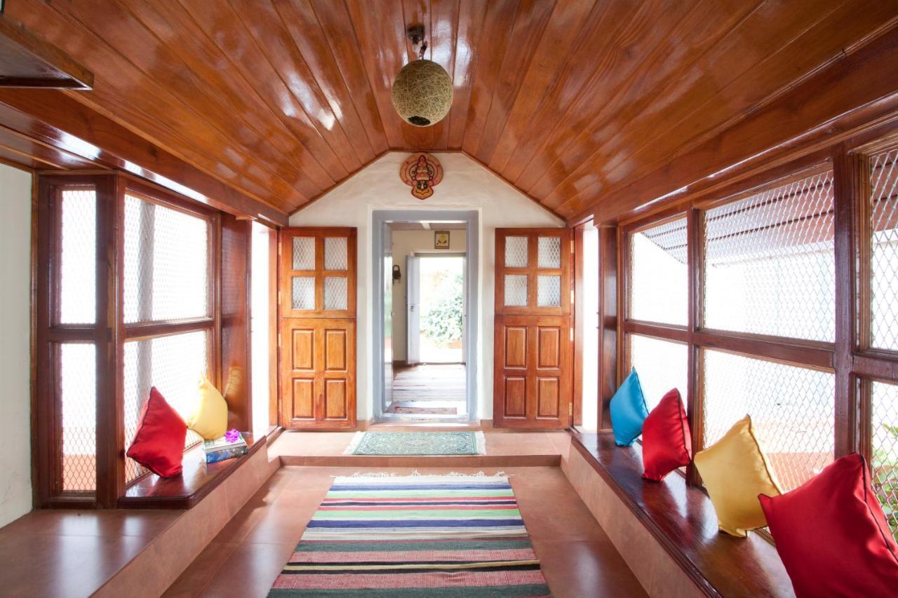 Sardar Bahadur'S Heritage Bungalow Estate Stay Napoklu Luaran gambar