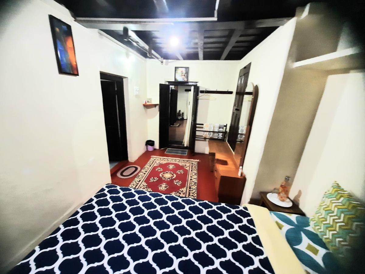 Sardar Bahadur'S Heritage Bungalow Estate Stay Napoklu Luaran gambar